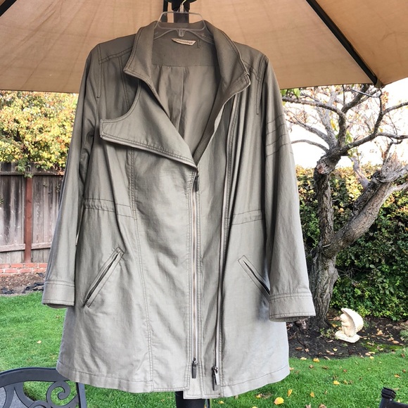 Soft Surroundings Jackets & Blazers - Soft Surroundings cream zipper jacket size M